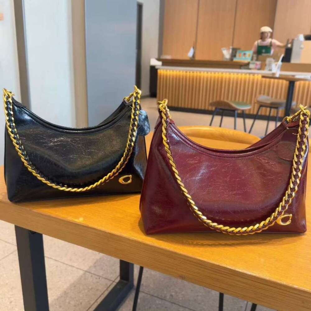 Vintage Large Capacity Chain Underarm Tote for Women 2025 Autumn Winter New High-end Versatile Shoulder Crossbody Bag