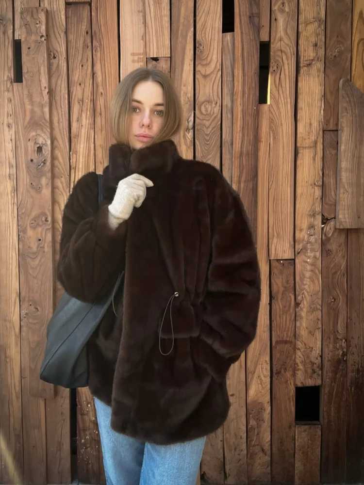 Drawstring Cinched-waist Faux Fur Coat Women Chic Stand Collar Full Sleeve Pocket Warm Jacket Lady Winter Daily Street CoatsT251201