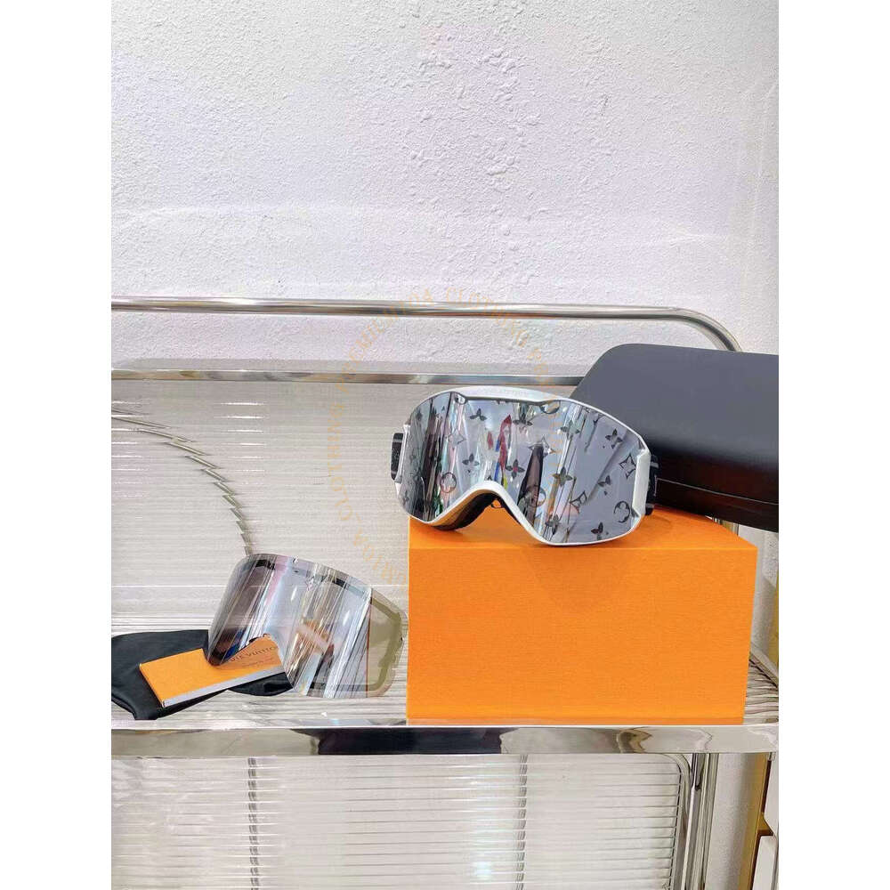 Mens Womens Designe… - image