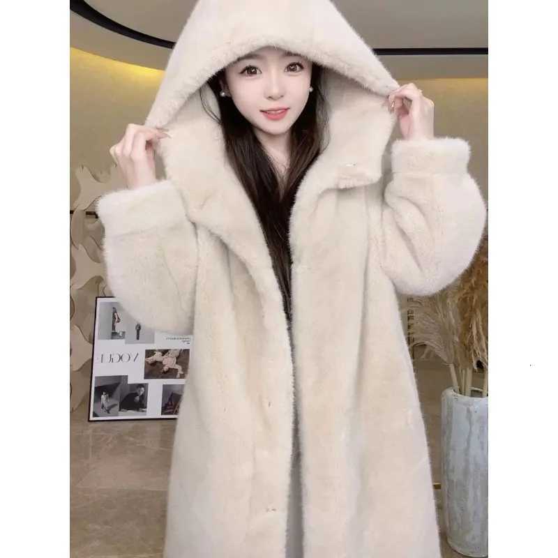 Comfort Warm High-end Elegant New Thickened Faux Mink Fur Coat for Women Hooded Light Luxury Fashion Versatile Fur Faux Fur CoatT251201