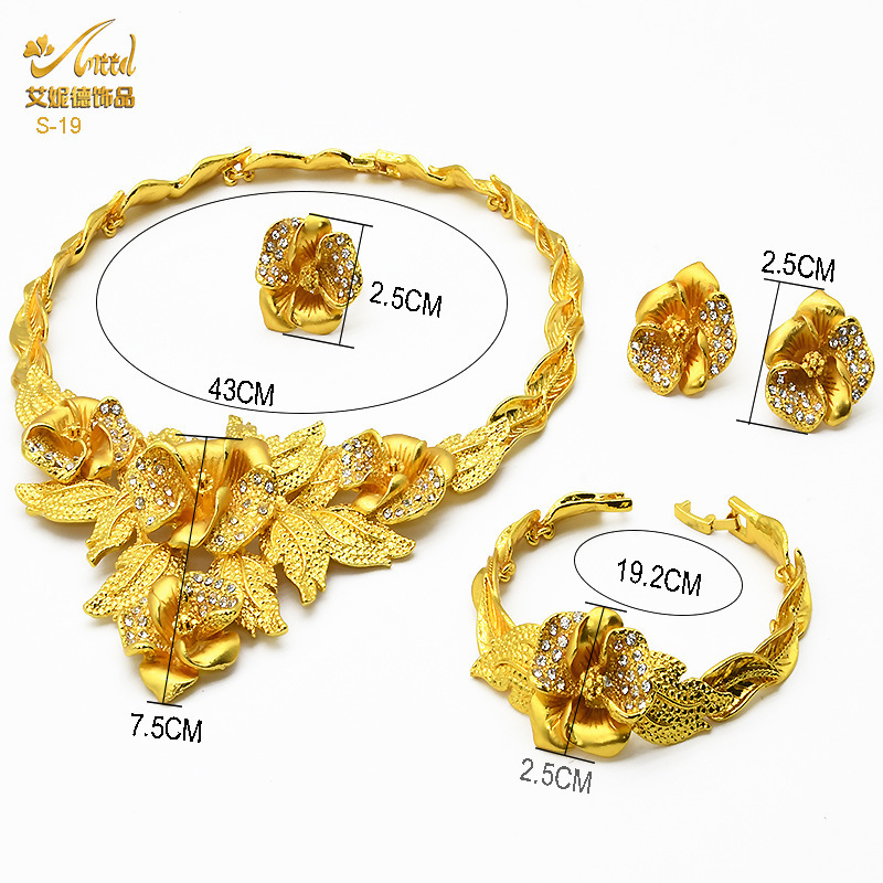 Hollow Design Hot Selling Dubai Luxury 24K Gold Plated Jewelry Set Indian Bride Wedding Necklace Earrings241105