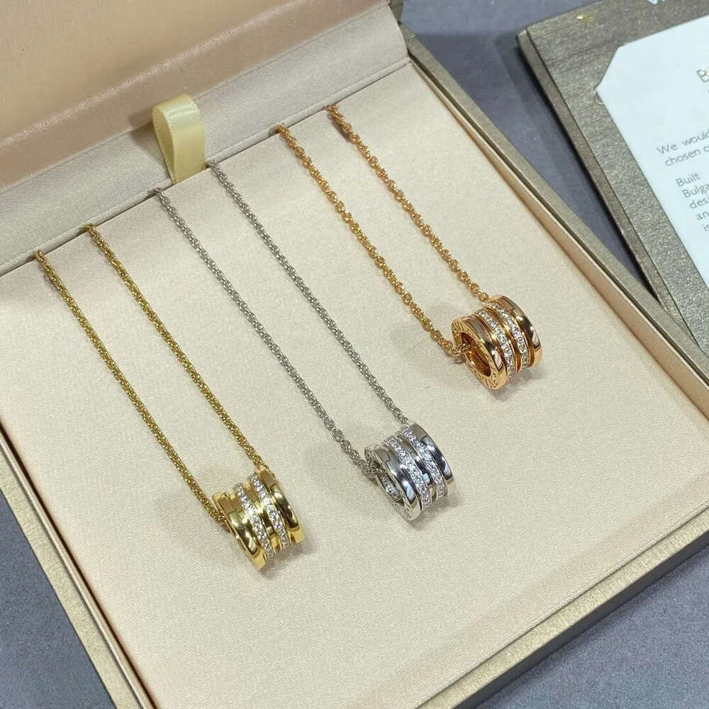 Designer necklace Designer Jewelery Pendant 5A quality for Women Classic Black Circle bulgarily Necklaces Diamonds New 2024