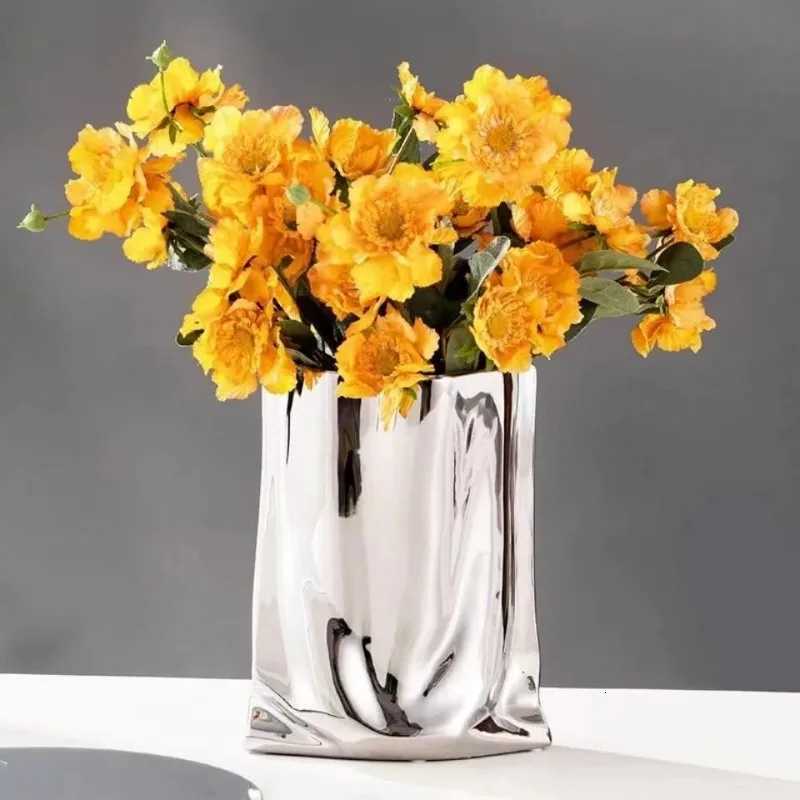 Silver Ruffled Flower Vase Ceramic Vase Porcelain Flower Arrangement Decoration Bag Shape Terrarium He Decoration Vases Pots Y251201