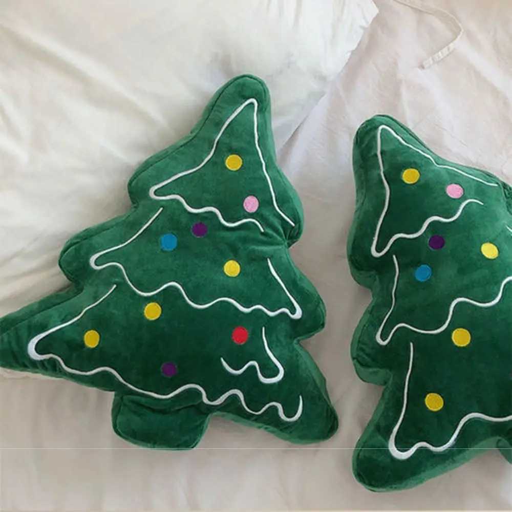 Soft Christmas Tree Sofa Cushion Cfortable 3D Shaped Christmas Tree Cartoon Doll Ornaments Merry Christmas Throw lows H251201