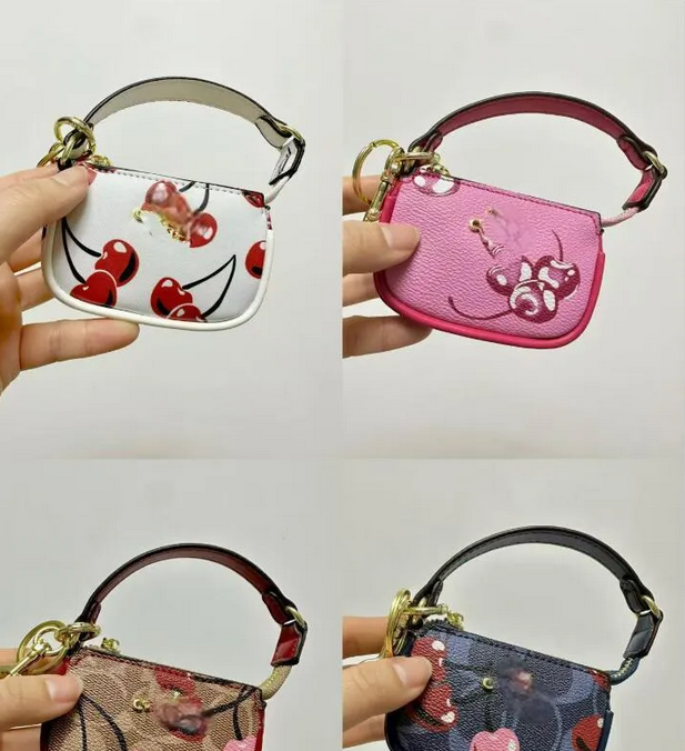 Style Luxury Bag Charm Designer Keychain Wallet For Women Leather Bags Keyring Stylish Keychains Hangings Mini Backpack Coin Purse