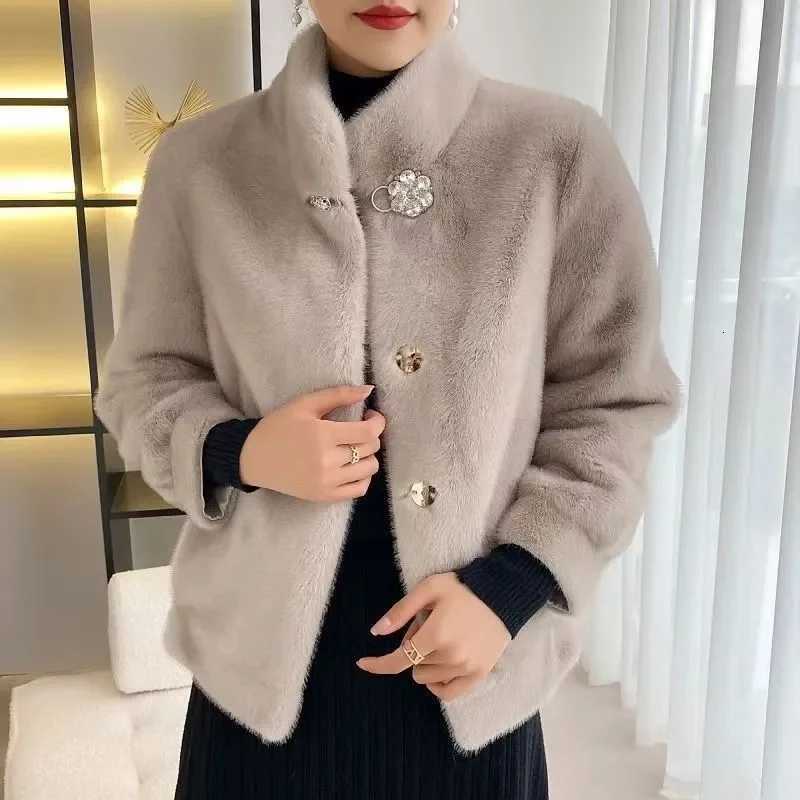 2025 Winter New Mink-Like Coat Women Fur Jacket Thickened Stand-UP Collar Outwear Short Mink Velvet Overcoat Female Fashion TopsT251201