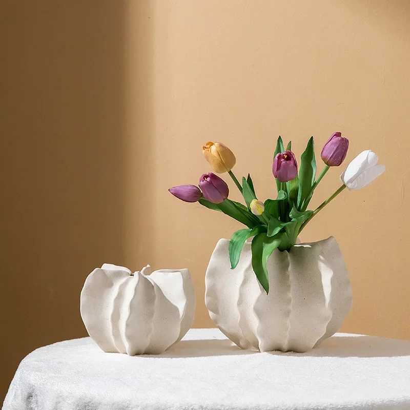 Plain Fired Ceramic Vase Petal Shape Geetric Irregarity Bud Flower Vase Ceramic Handicraft He Decoration Accessories Y251201