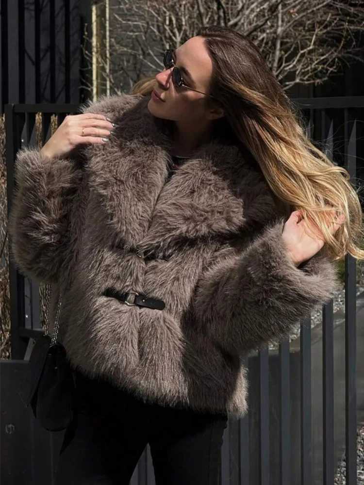 Womens Thick Warm Faux Fur Jacket Fashion Lapel Collar Solid Fluffy Fur Coat Winter New Long Sleeve Female Chic OuterwearT251201