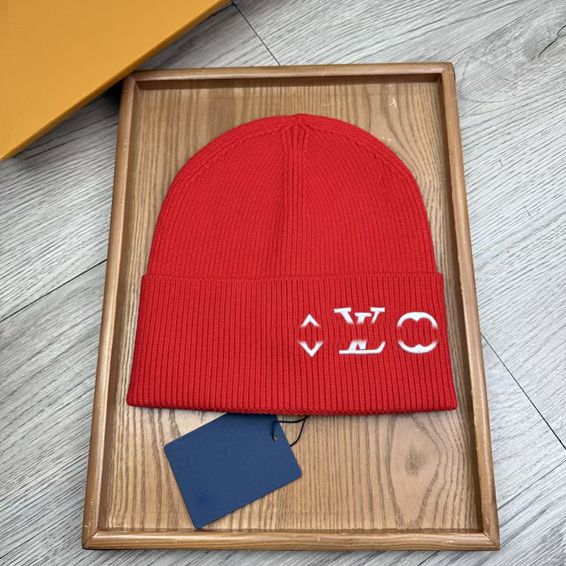 designer beanie women men letters bonnet hat brim bonnet classic beautiful fashionable autumn winter nice