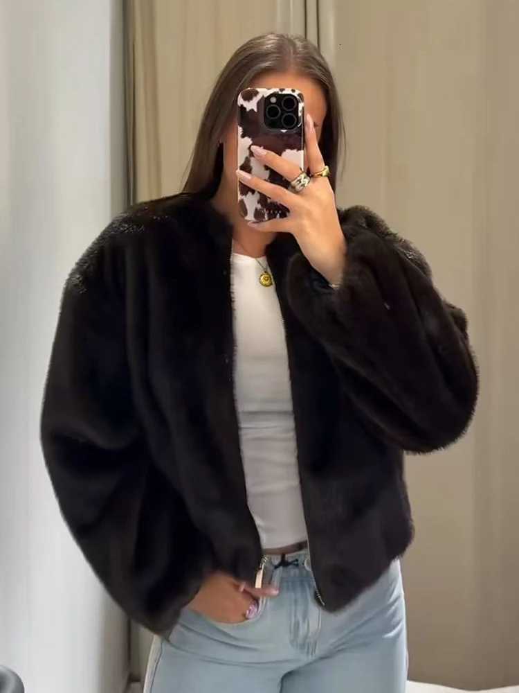 TFMLN Women O-neck Faux Fur Bomber Jacket 2025 New Vintage Solid Long Sleeve Outerwears Warm Winter Coats Woman Casual JacketT251201