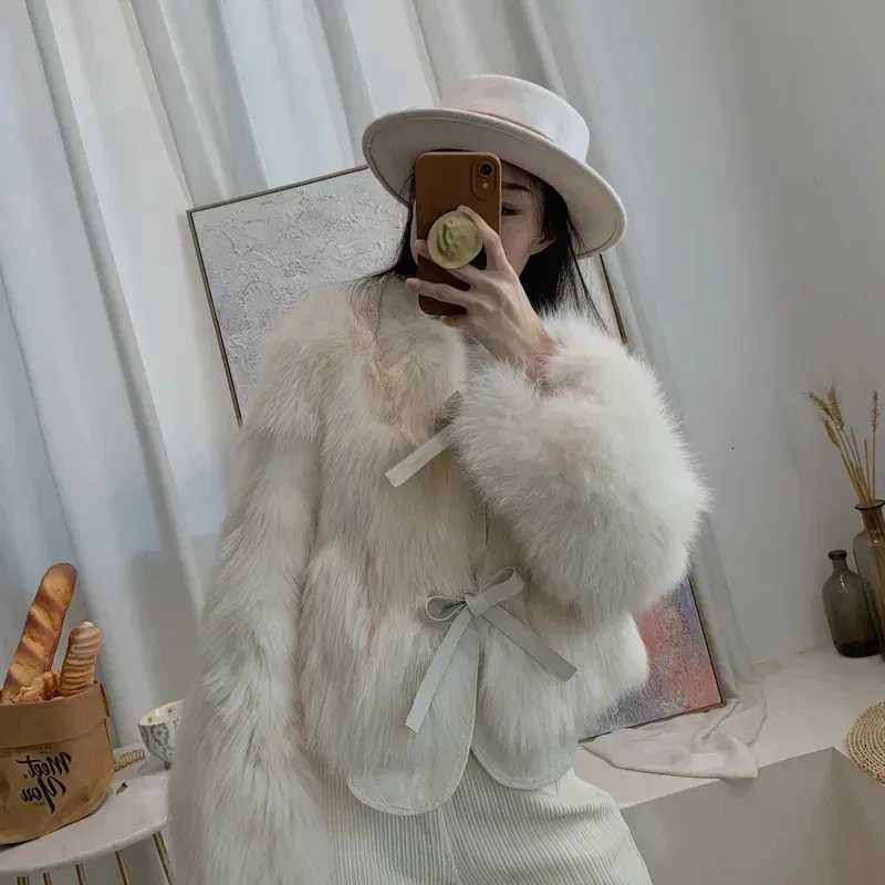 2024 autumn and winter new fur coat womens short style imitation fox fur Korean version versatile lace up thick topT251201