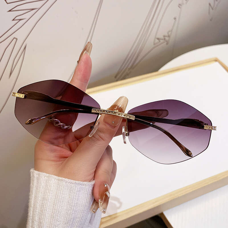 Designer European and American INS Xiaohongshu Same Style Frameless Diamond-Shaped for Women Fashion Metal Sunglasses Trendy Men Cross-Border