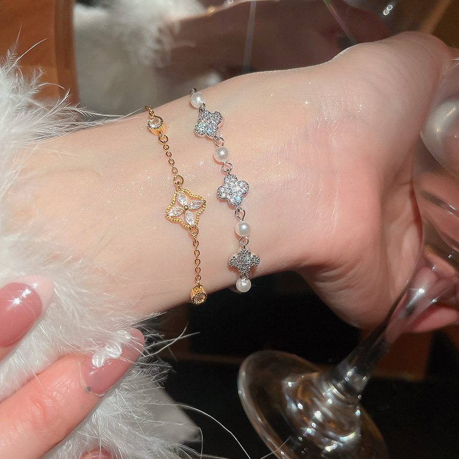 French Retro Zircon Flower Pearl Elegant Temperament Niche Versatile Bracelet Light Luxury High-end Feel Women's Jewelry - view 3