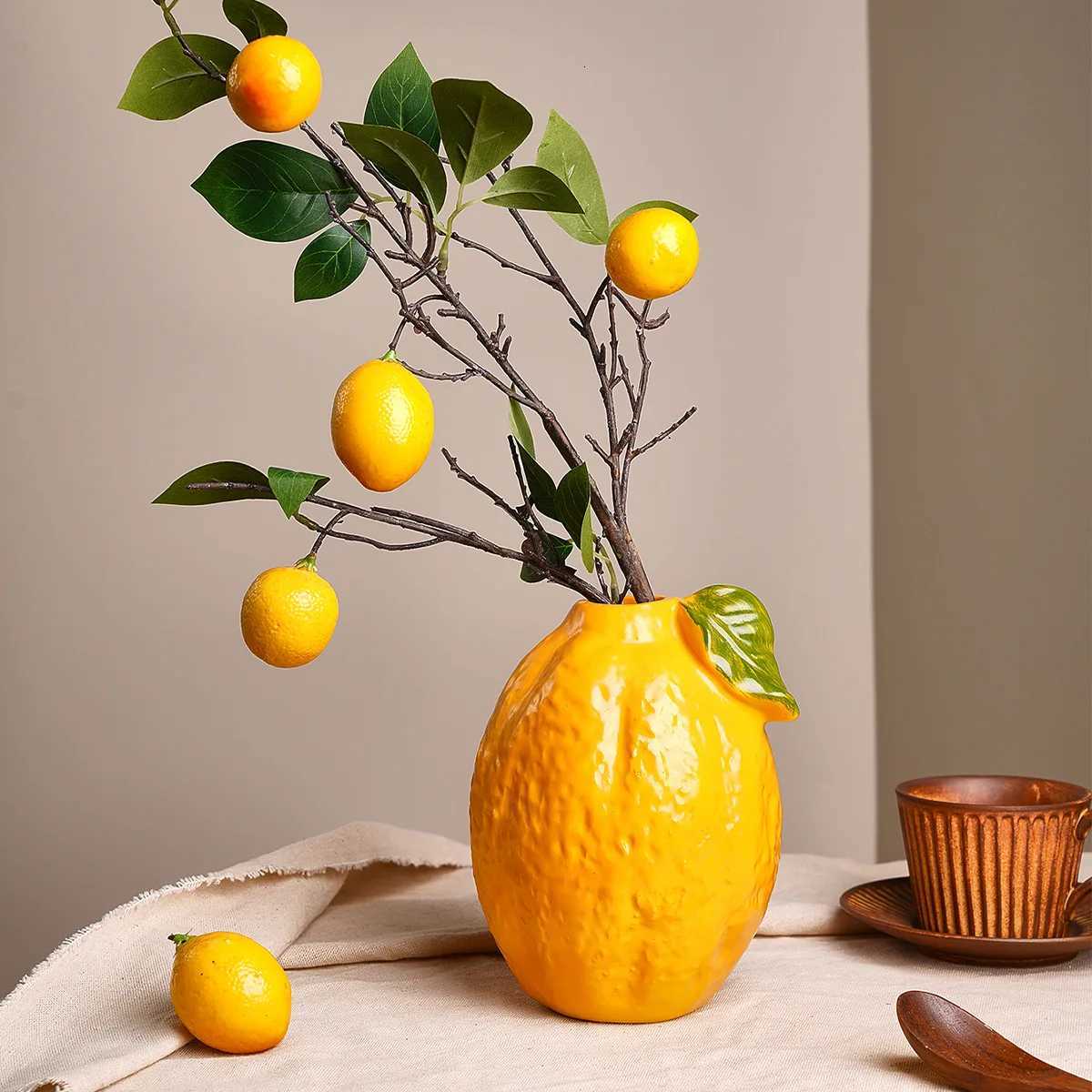 Resin Vase Simated Fruit Statue Cartoon Star Fruit Vase Lemon Flowerpot Flower Arrangement Accessories He Decoration Y251201