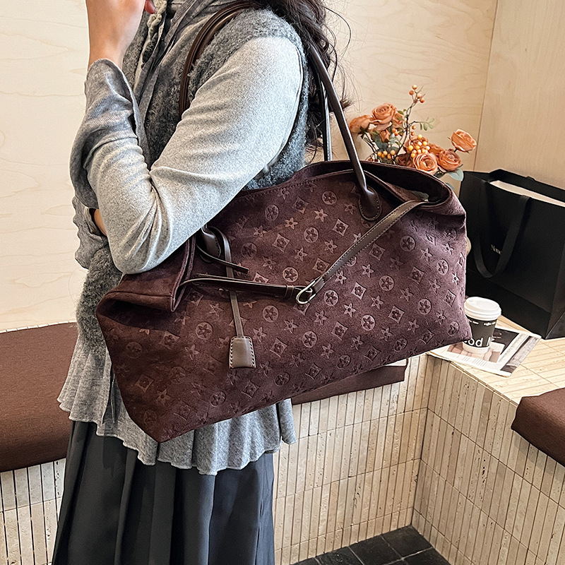 Elegant Stylish Premium Embossed Women Handbag Vintage Spacious Versatile Tote Bag Designer New Arrival Shoulder Bag Available in Multiple Sizes Free 