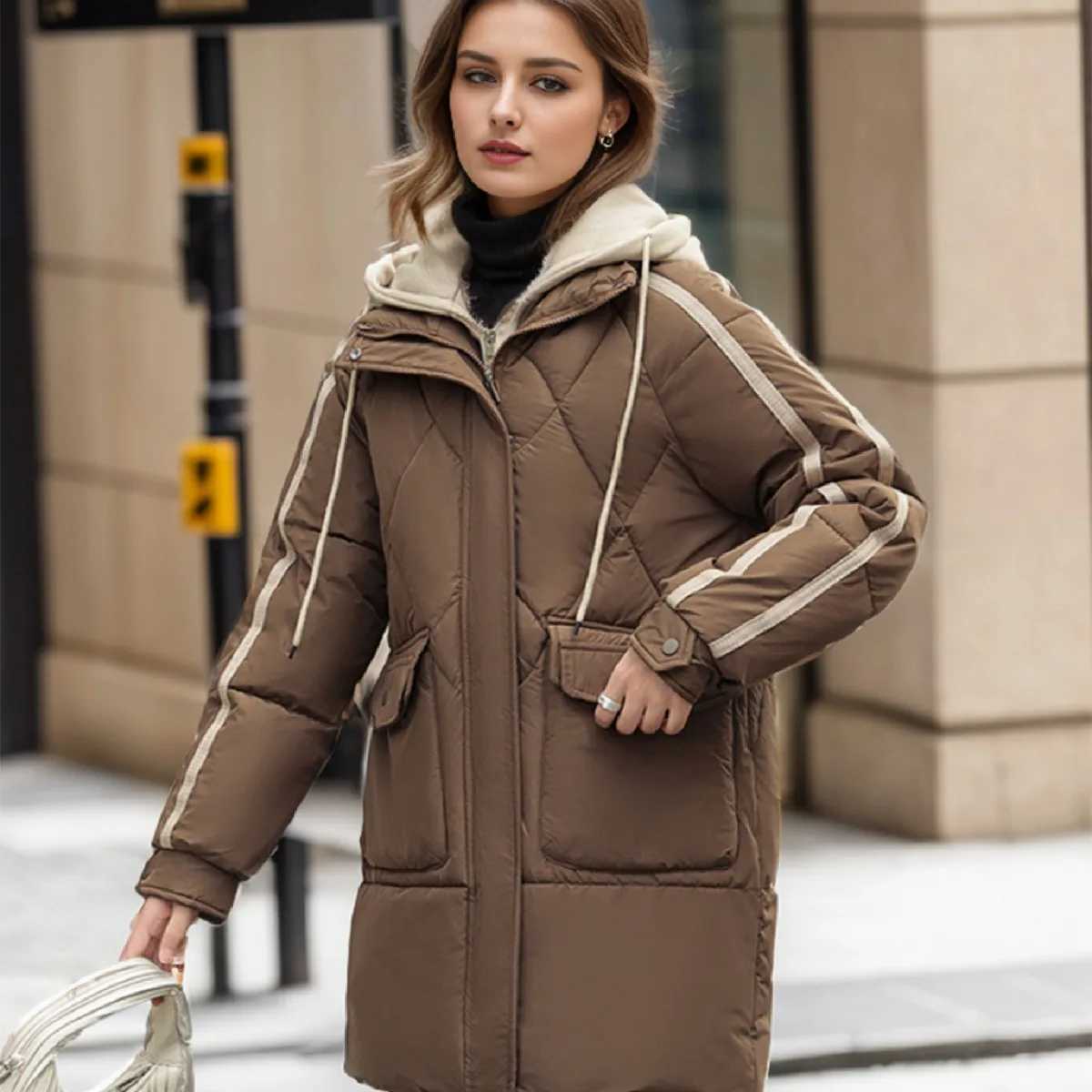 Winter Coats Woman 2025Womens Cotton Jacket Hooded Contrast Thicken Warm Parkas Coats Female 2 Pocket Casual Padded JacketT251201