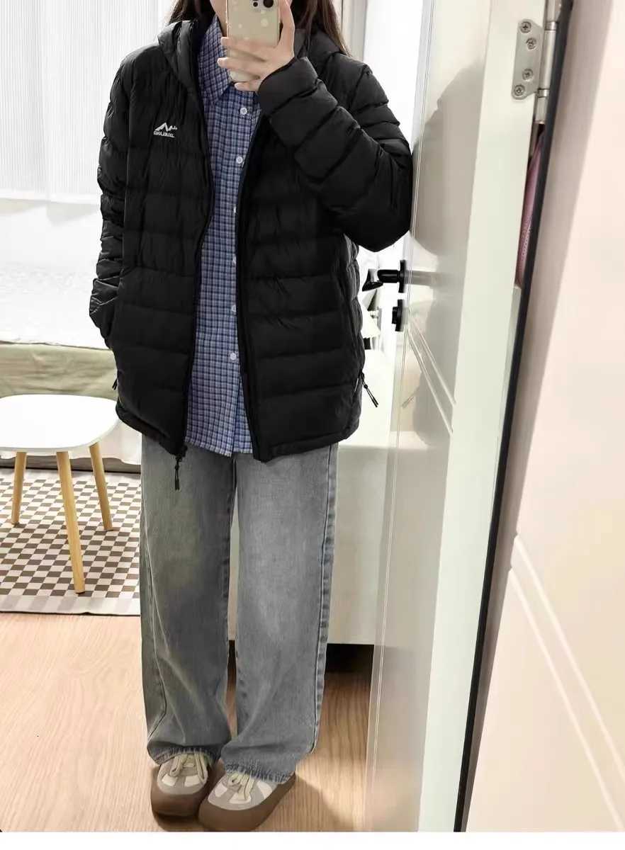 Pork rib down jacket womens short lightweight 2025 winter new style simple white duck down casual sports hooded jacketT251201