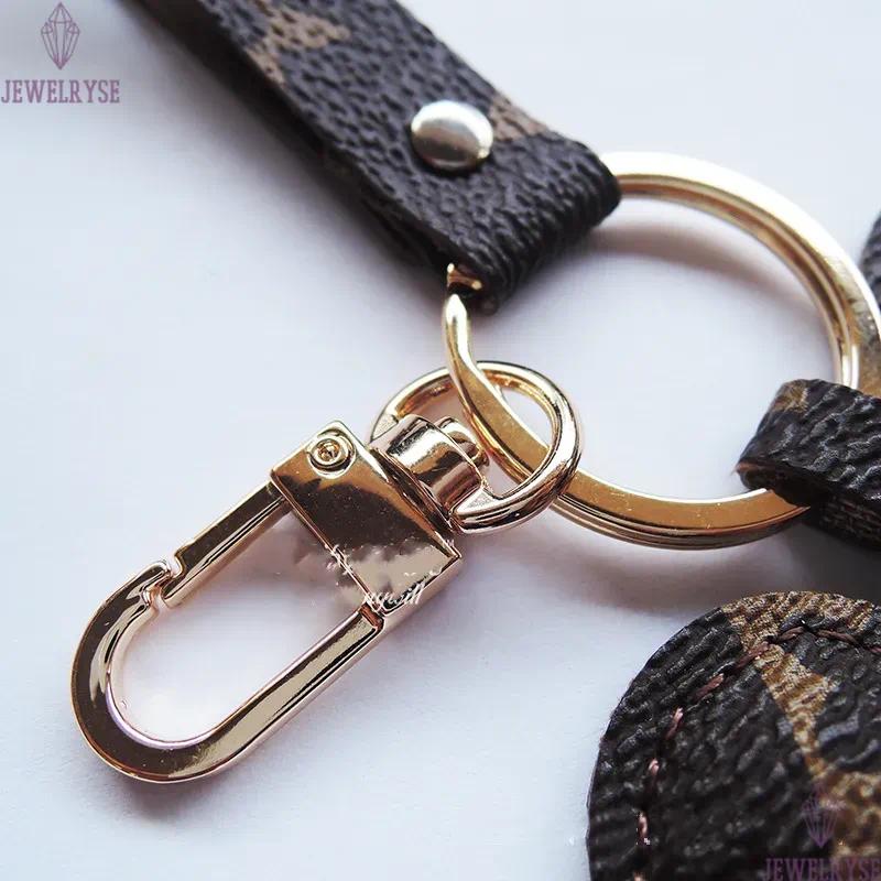 Fashion Mouse Designer Keychains Accessories PU Leather Animal Flower Print Pendants Bag Charms Key Chains Ring Cute Car Keyrings Holder
