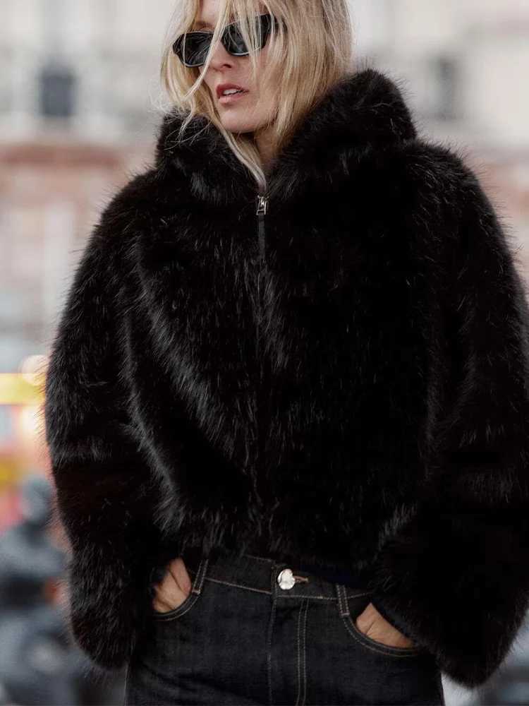 European and American style 2025 winter new arrivals womens clothing fashionable and versatile hooded faux fur jacketT251201