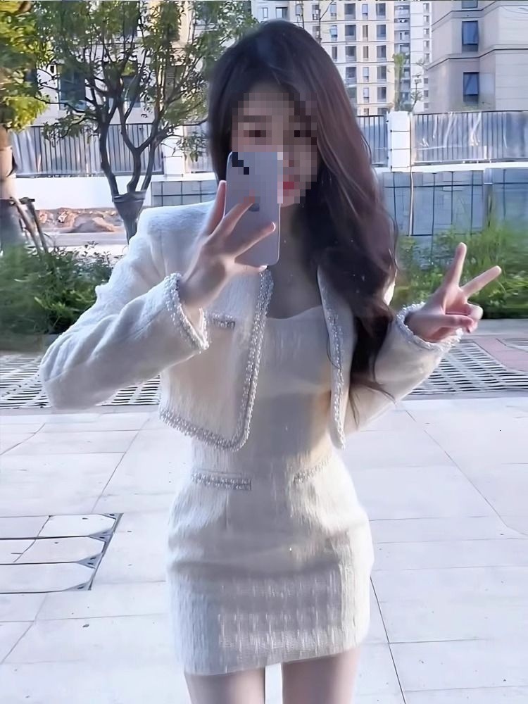 French Style Little Chanel Coat Autumn New Socialite Elegant Waist-Cinching Short Skirt Design Two-Piece Womens Set 250618
