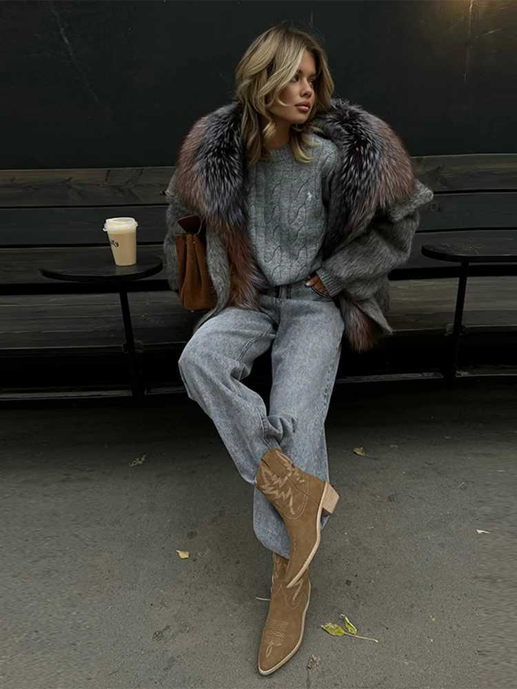 Womens Vintage Luxury Faux Fur Collar Coat Long Sleeve Pocket Furry Jackets Commuter Clothing 2025 Womens New Casual ClothesT251201