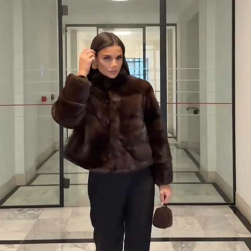 Autumn Winter Vintage Brown Faux Fur Jacket For Women High Neck Long Sleeve Crop Furry Coat 2025 New Lady Trendy Warm OutwearsT251201