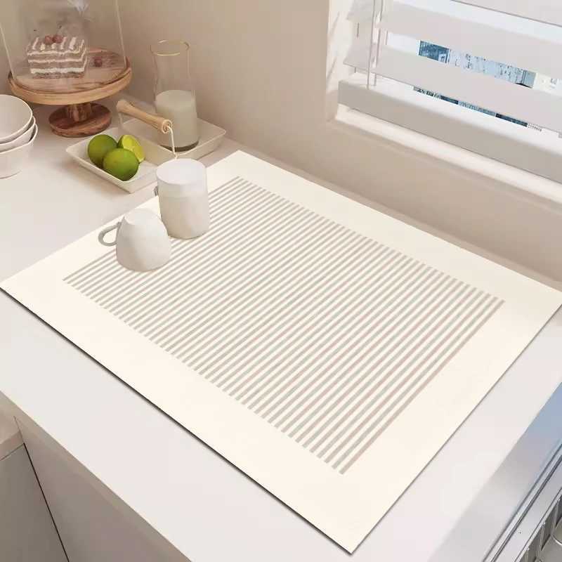 Kitchen countertop mat multifunctional drainage mat bathroom sink water absorption and control mat desktop tea cup mat Y251201