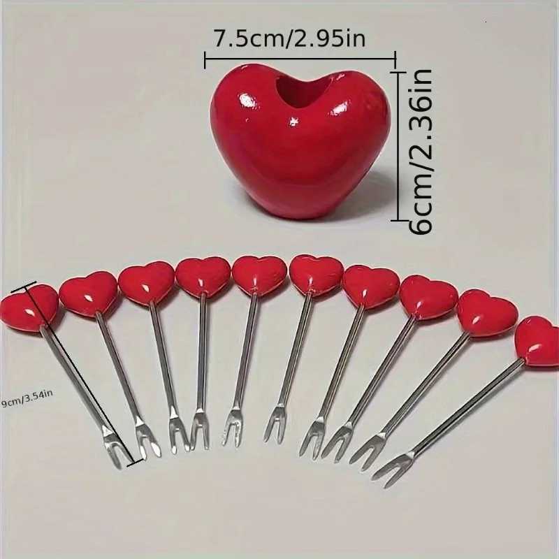 Love Fruit Forks Stainless Steel Cake Fork Set Snacks Tableware Set Kitchen Items Vntines Day Party Favors Y251201