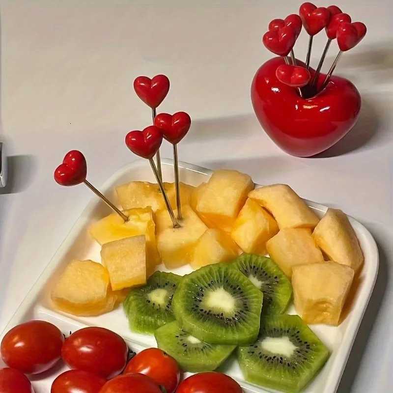 Love Fruit Forks Stainless Steel Cake Fork Set Snacks Tableware Set Kitchen Items Vntines Day Party Favors Y251201