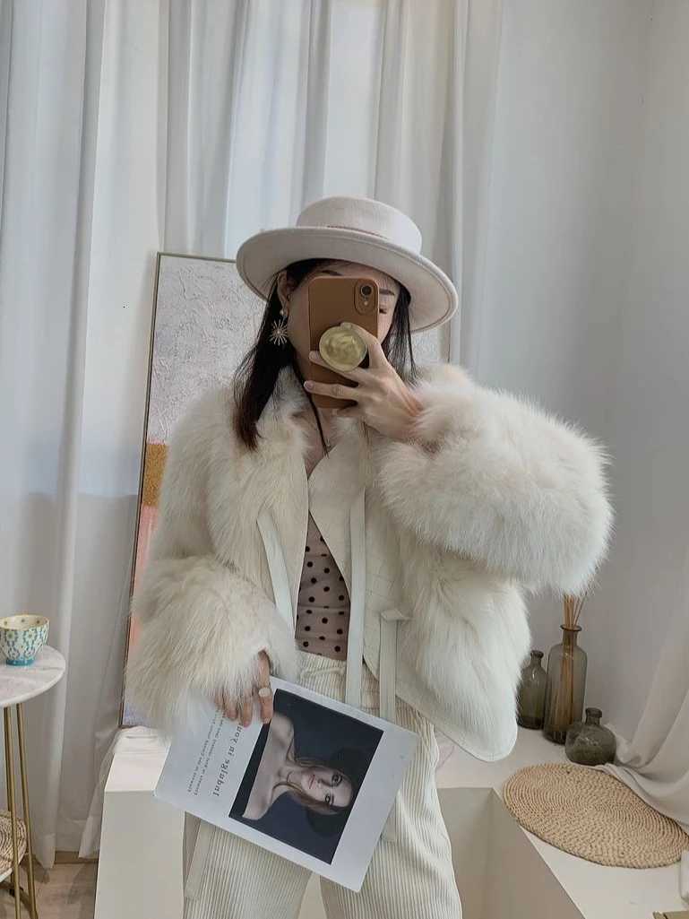 Autumn Winter Thicken Faux Fox Fur Jacket for Women 2023 Short Plush Coat Korean Loose Warm Tied Waist Outerwear Black WhiteT251201