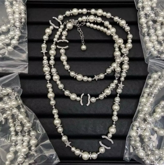 Fashion CoCo pearl Pendant long Necklaces Elegant Designer Diamond Pearl Sweater Chain for Women - wedding Jewelry Necklace Set charm lady