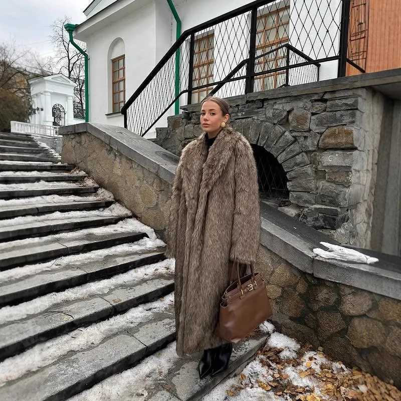 Luxury Winter Women Artificial Fur Coat Gradient Scarf Collar Faux Fur Jakcet For Female Long Floor Length Lady Mink Fur CoatT251201