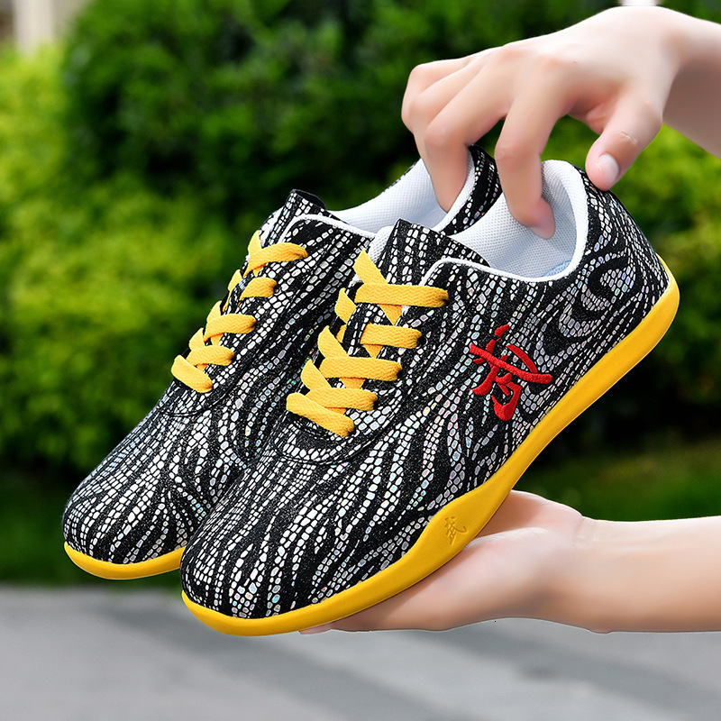 Cow Leather Chinese Traditional Men Martial Arts Tai Chi Kungfu Shoes Female Taekwondo Exercise Workout Sneakers Wushu Shoes 241101