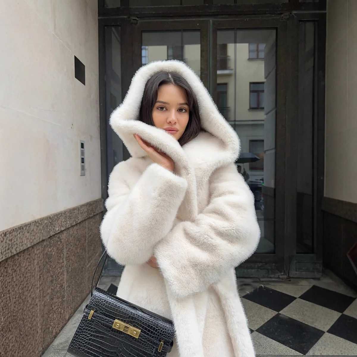 Women Faux Fur Long Coats Hooded Overcoats Lace Up Full Sleeves Open Stitch Thick Loose Jackets Elegant 2025 Autumn WinterT251201