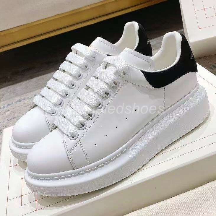 New Designer Casual Mens Women Shoes mcqueenn Platform Sneakers Leather Suede Veet Flats Lace Up Chaussur De Espadrill Chaussures Sports Trainers with box