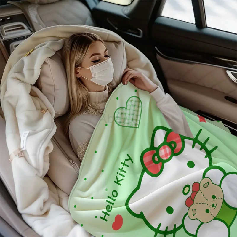 Sanrio Hot Hello Kitty Plush Blanket Bed Sheet Children Adult Soft Blankets Cartoon Aircondition Nap Blanket Spring Fluffy Quilt H251201