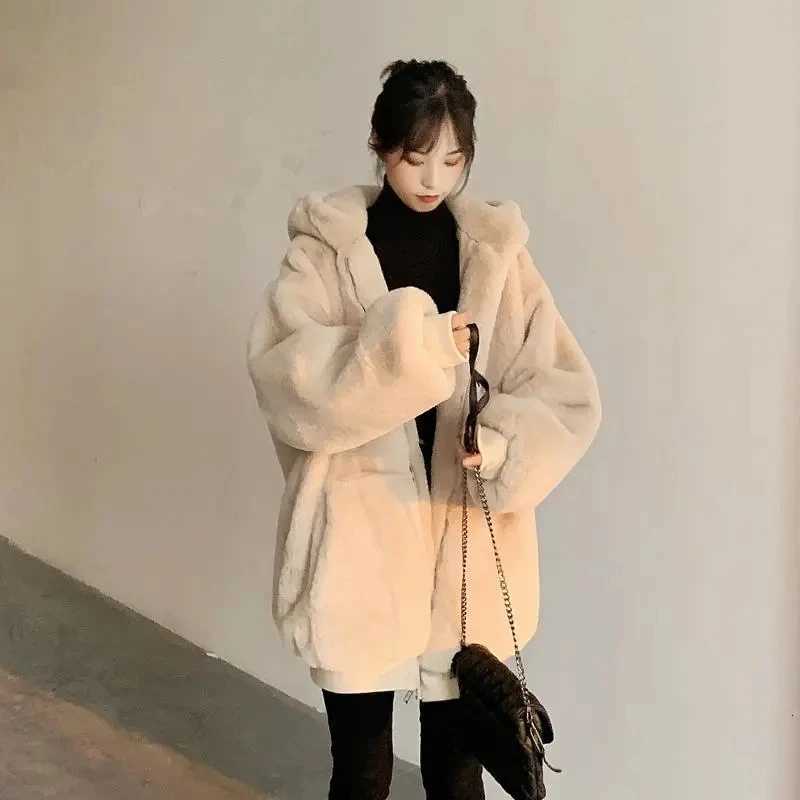 Korean Loose Thick Plush Coat For women Winter Imitation Fur rabbits Grass Coat Female Warm Zipper Jacket Hooded Parka OvercoatT251201