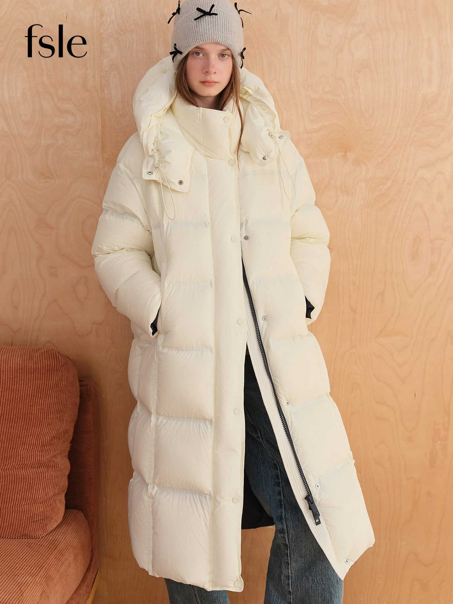 FSLE 2025 Winter New Womens Long Puffer Down Coat with Hood Two-Tone Color Block Thermal Insulated Jacket Heavy Warm OuterwearT251201