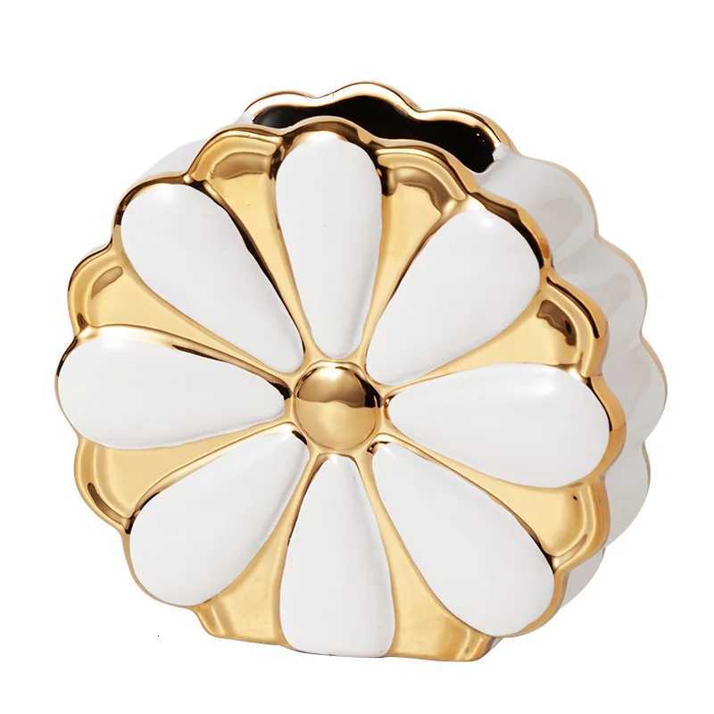 Ceramic Vase Flower Shape Golden Bottle Floral Arrangement Accessories Flower Vase Terrarium He Decoration Accessories Y251201