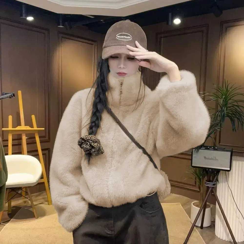 Trend Autumn Winter Womens Faux Fur Coat Warm Short Fur Jacket Soft Stand Collar Fluffy Mink-Like Fleece Top Long Sleeve ZipperT251201