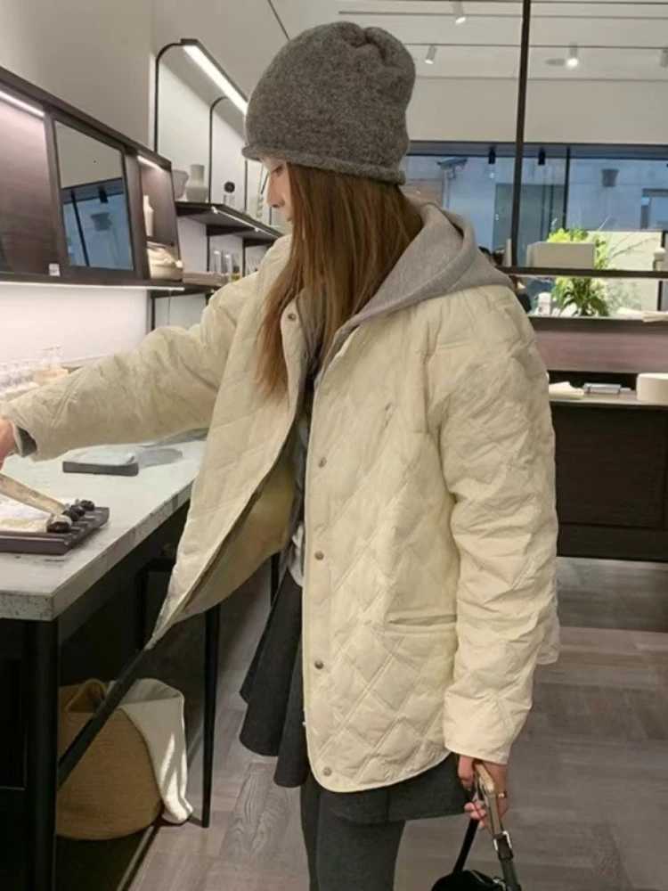 Female Basic Quilted Loose Parkas Jackets Women New Autumn Winter Womens Casual Hooded Solid Black Padded Bomber CoatsT251201