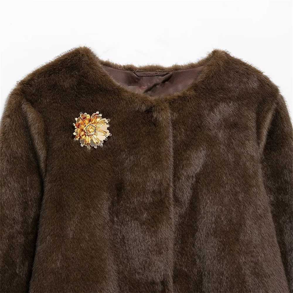 Womens New Product Brooch with Artificial Fur Effect Round Neck Long Sleeve Solid Color Warm Jacket CoatT251201