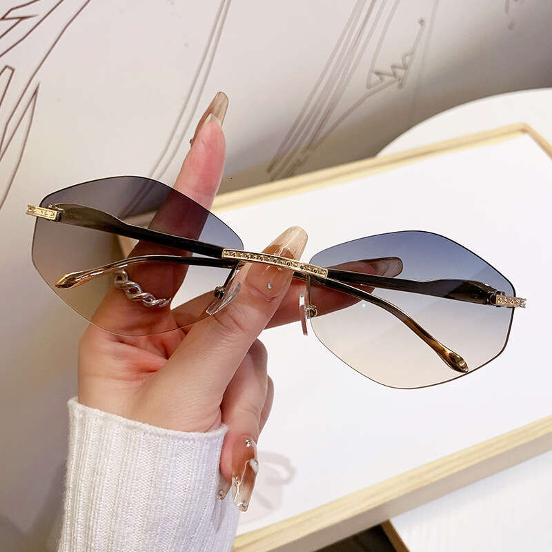 Designer European and American INS Xiaohongshu Same Style Frameless Diamond-Shaped for Women Fashion Metal Sunglasses Trendy Men Cross-Border