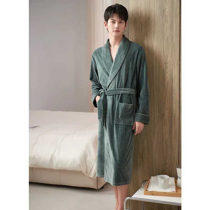 Men Sleepwear Long Robes Winter Island Velvet Thick Terry Robe Male Long Sleeve Kimono Warm Bathrobe Home Wear Peignoir Men Robe C251202