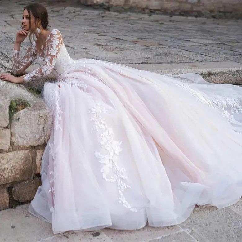 Princess A-Line Wedding Dresses Jewel Neck Illusion Long Sleeves Appliques for Luxury Bridal Gowns Sexy Mariee Back Vestido De Noiva