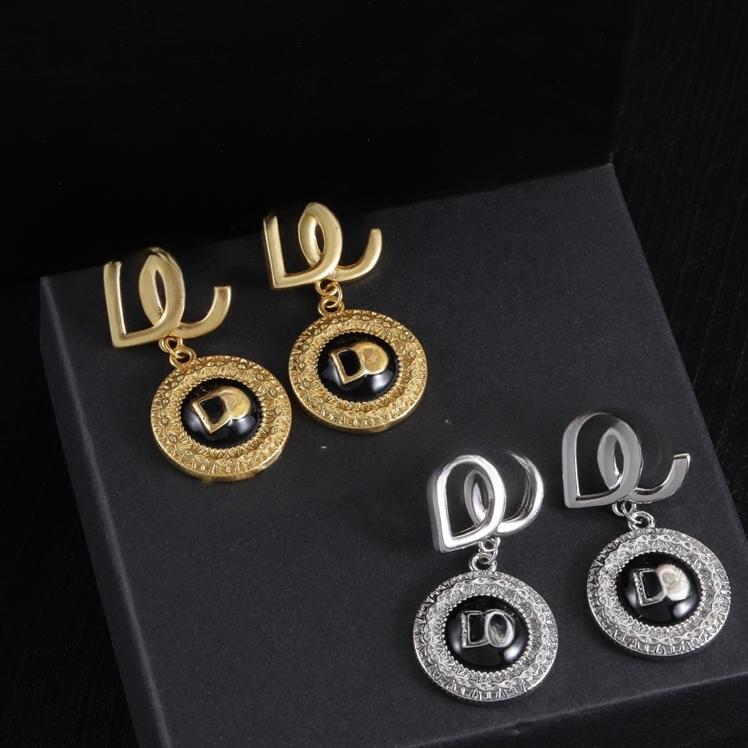 Vintage Jewelry Ret… - image