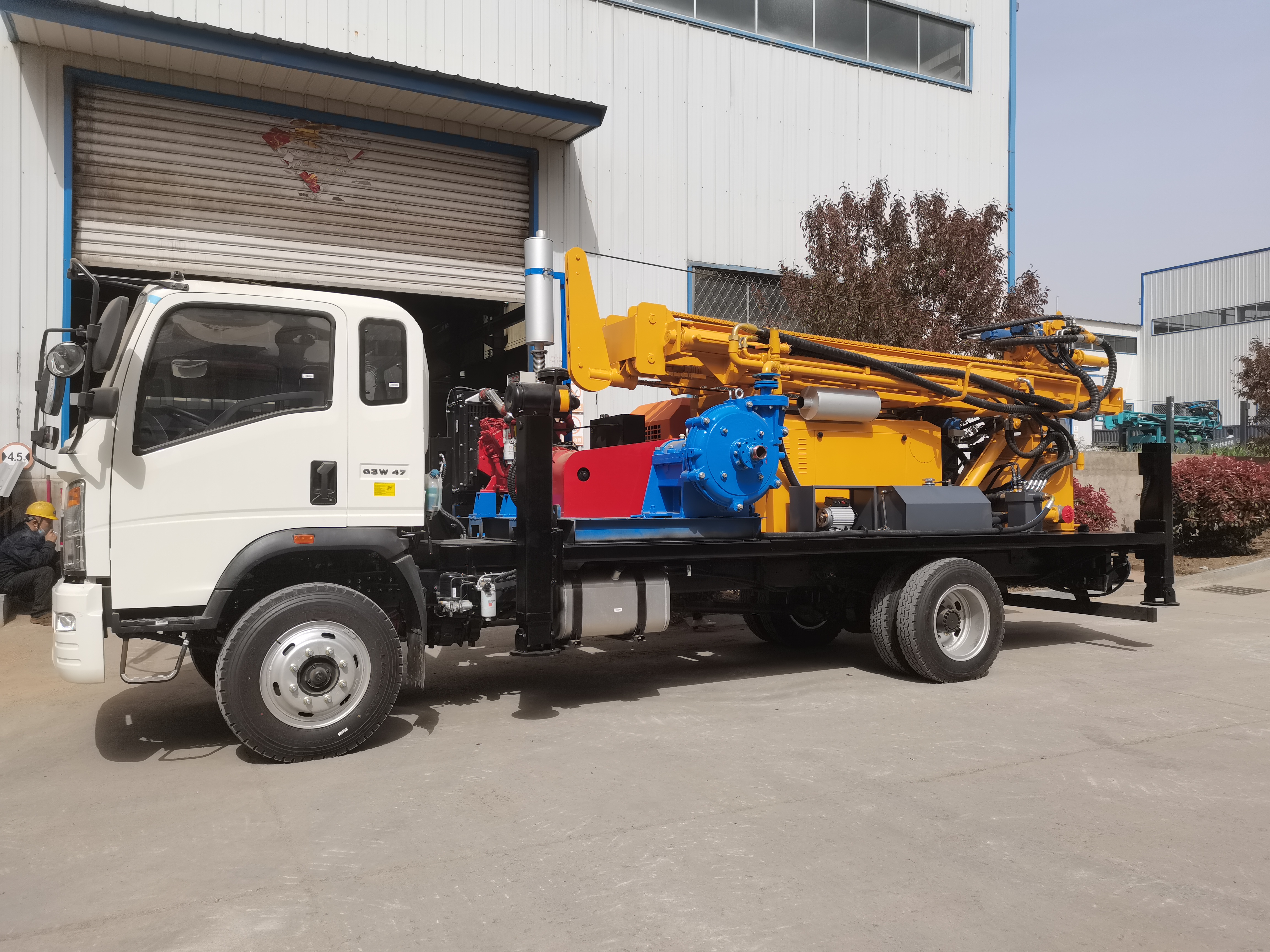 Customized500m Depth Water Well Drilling Machine With Truck Mounted Compressor and Mud Pump for Best Borehole Drilling Equipment