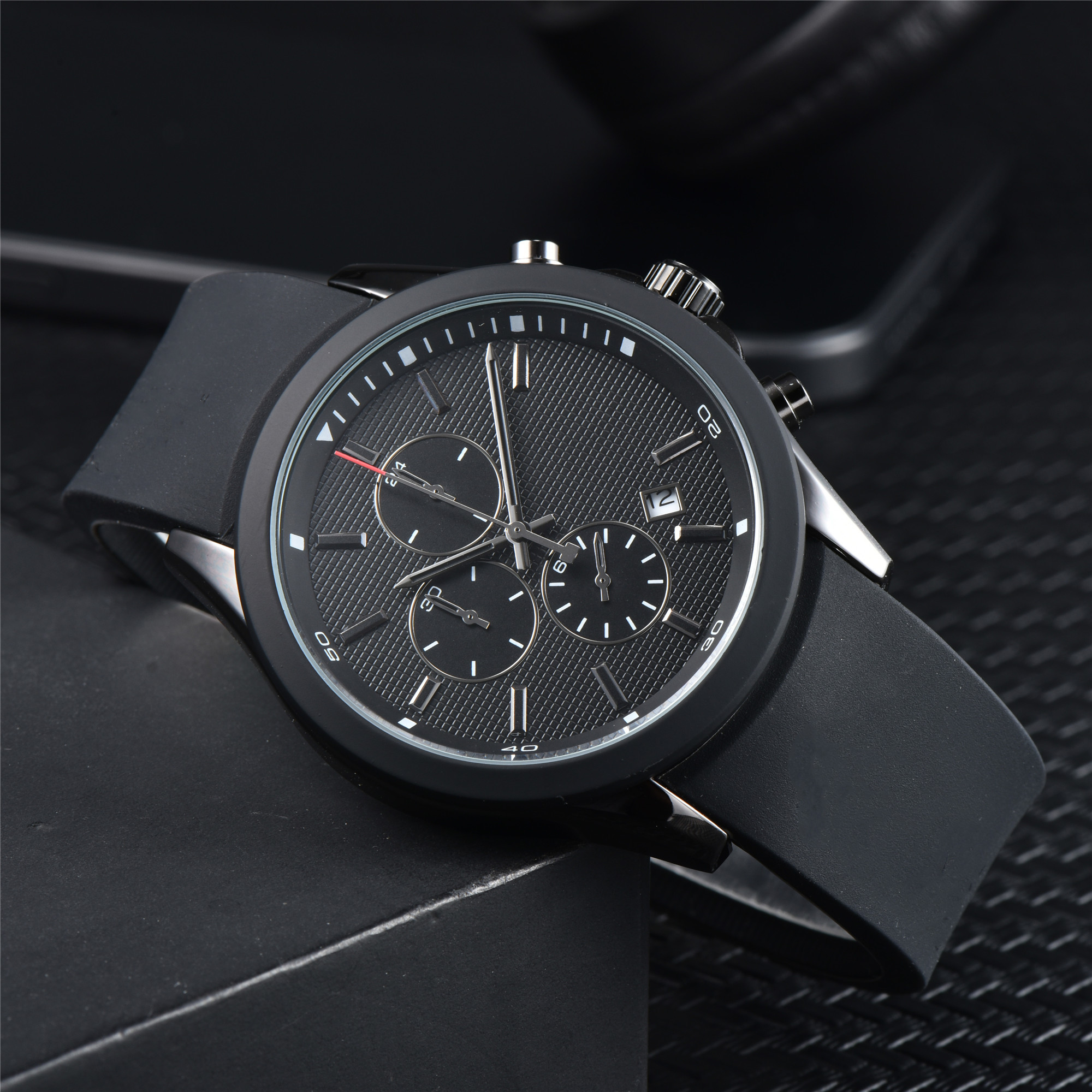 Men's watch quartz movement silicone strap sporty fashionable trend wristwatch