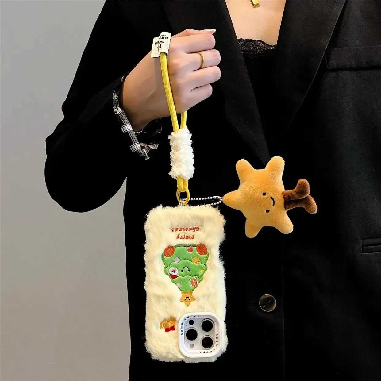 Christmas Autumn Winter Warm Plush Phone Case For iPhone 16 15 14 13 Pro Solid Color Furry Fluffy Shockproof Protective Cover J251202