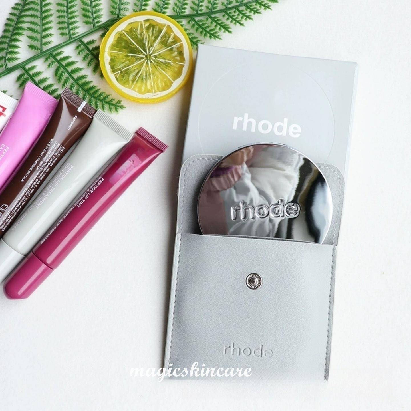 New Rhodeee Same Style Fashion Portable Women Stainless Steel Makeup Mirror Hand Pocket Folded-Side Cosmetic MakeUp Mirror